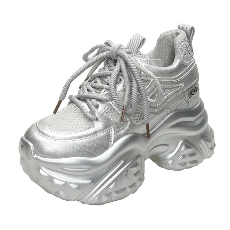 

Новые блестящие массивные кроссовки 10 см, осенняя повседневная вулканизированная обувь, женские кроссовки с дышащей сеткой на высокой платформе, женская обувь для папы
