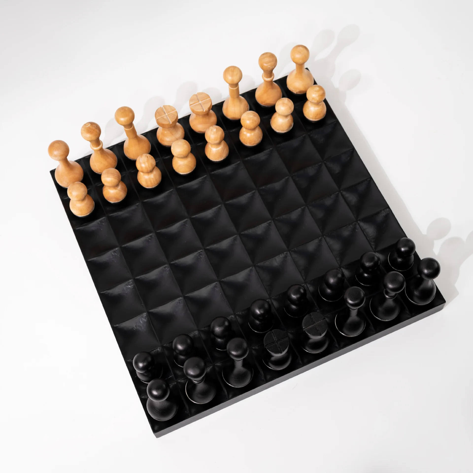 Modern light luxury tumbler chess ornaments solid wood high-end chessboard model house new home gift accessories