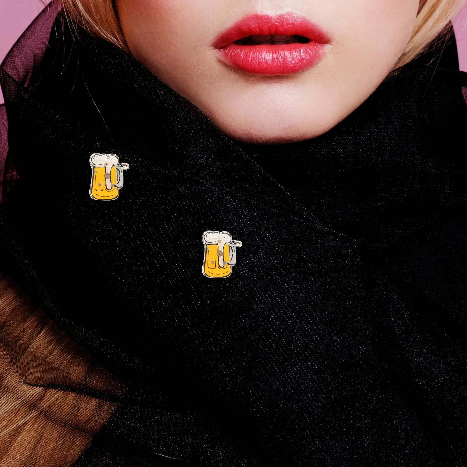 

15pcs Flashing Beer Mug Brooch Glowing Lapel Pin For Clothes Bag Hat Scarf Oktoberfest Gift Brooches Women Fashion Pins