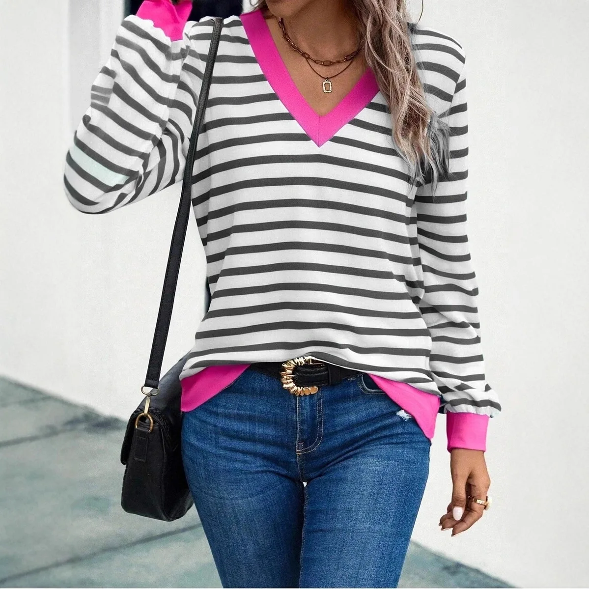 

2026 Autumn New Women's Clothing Fashionable Comfortable Casual Striped Color Block V-neck Pullover Long Sleeve T-Shirt