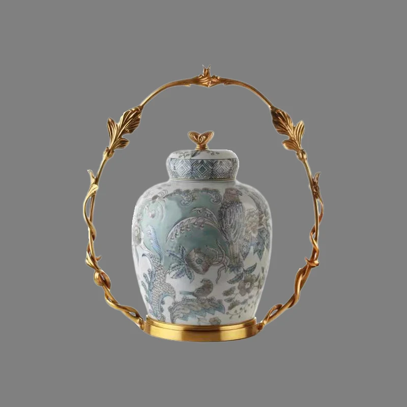 Luxury classic elegant European style ormolu home decoration vase