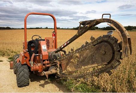 3-Point Hitch Tractor-Mounted Trencher, 20-50HP Compatible, for Drainage/Planting