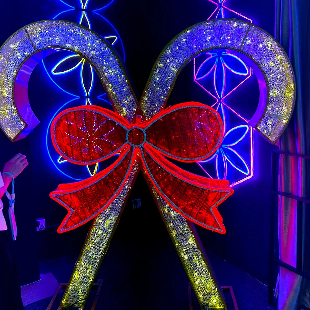 Ip65 RGB Waterfall Color Festive Lighting Decorative Light Emitting Diode Top Star Smart Christmas Cone Tree Lights