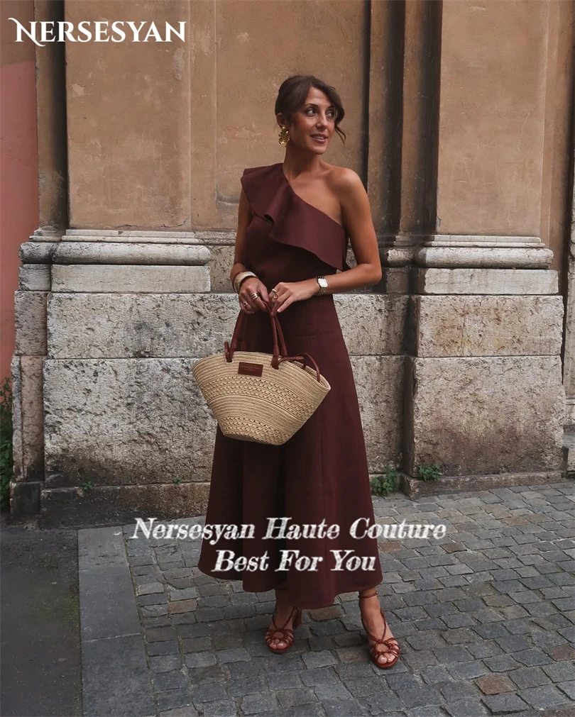 Nersesyan élégant bordeaux robes de bal une épaule volants à plusieurs niveaux robes formelles dos nu célébrité robe de concours personnalisé