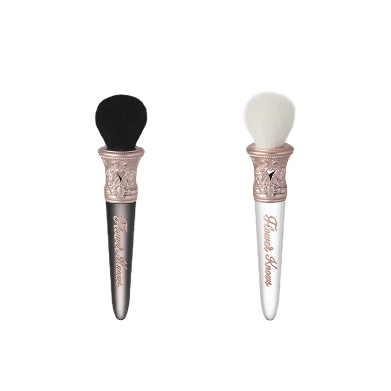 Yjq Blush Dotted Brush Wool Uniform Powder