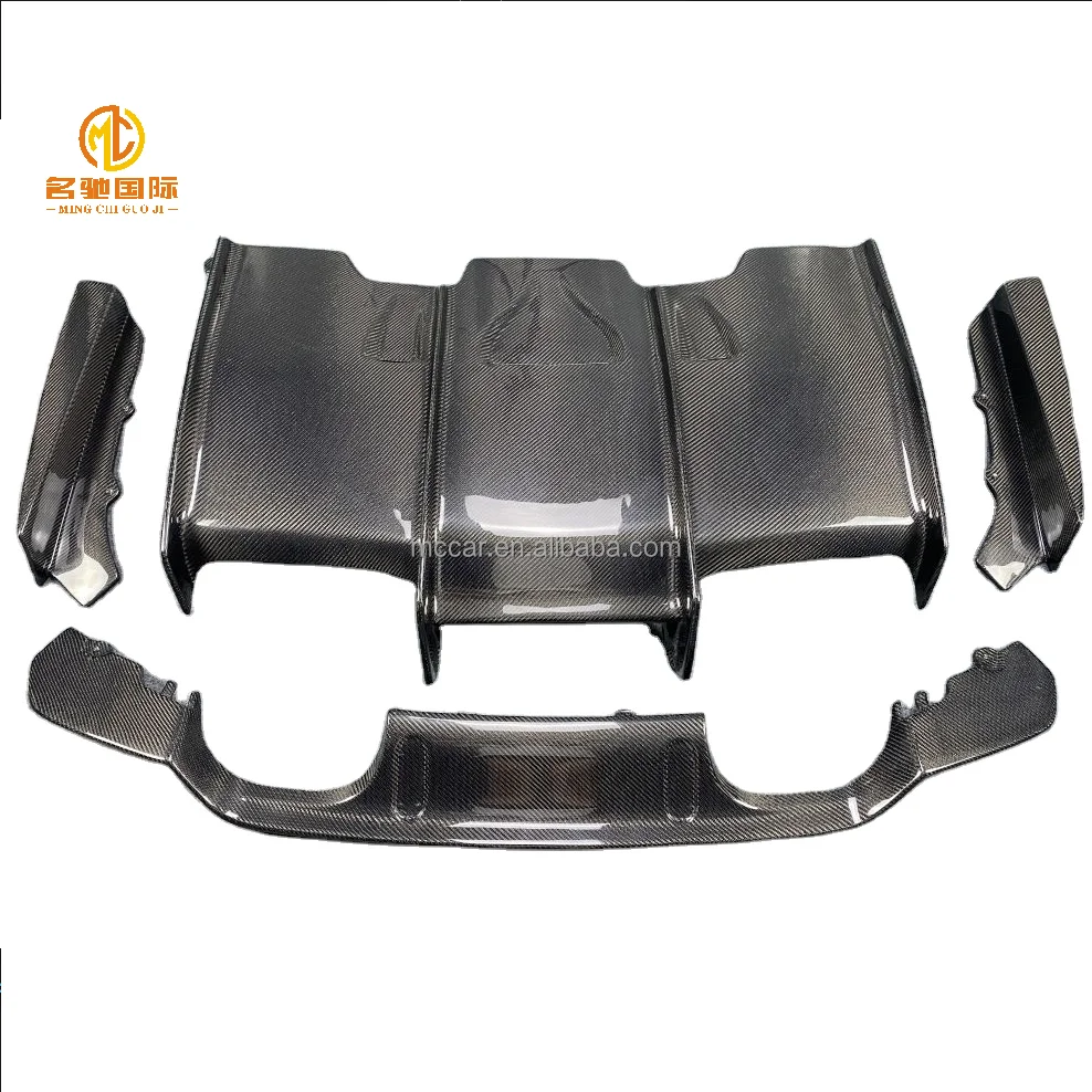 

Диффузор из карбона в стиле PSM (4 элемента) для заднего бампера BMW F80 M3/F82 F83 M4