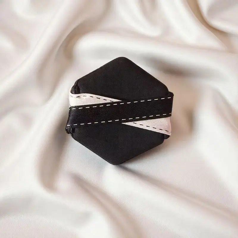 نفخة مسحوق جافة ورطبة مزدوجة الشريط، نفخة مسحوق وسادة فائقة النعومة، كونسيلر إسفنجة مكياج