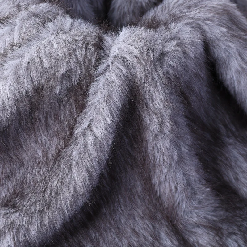 Luxury Cationic Toka Faux Fur Fabric Imitation Fox Long Hair Plush Material for Winter Clothing Handbags Pet Nests Stuffed Dolls