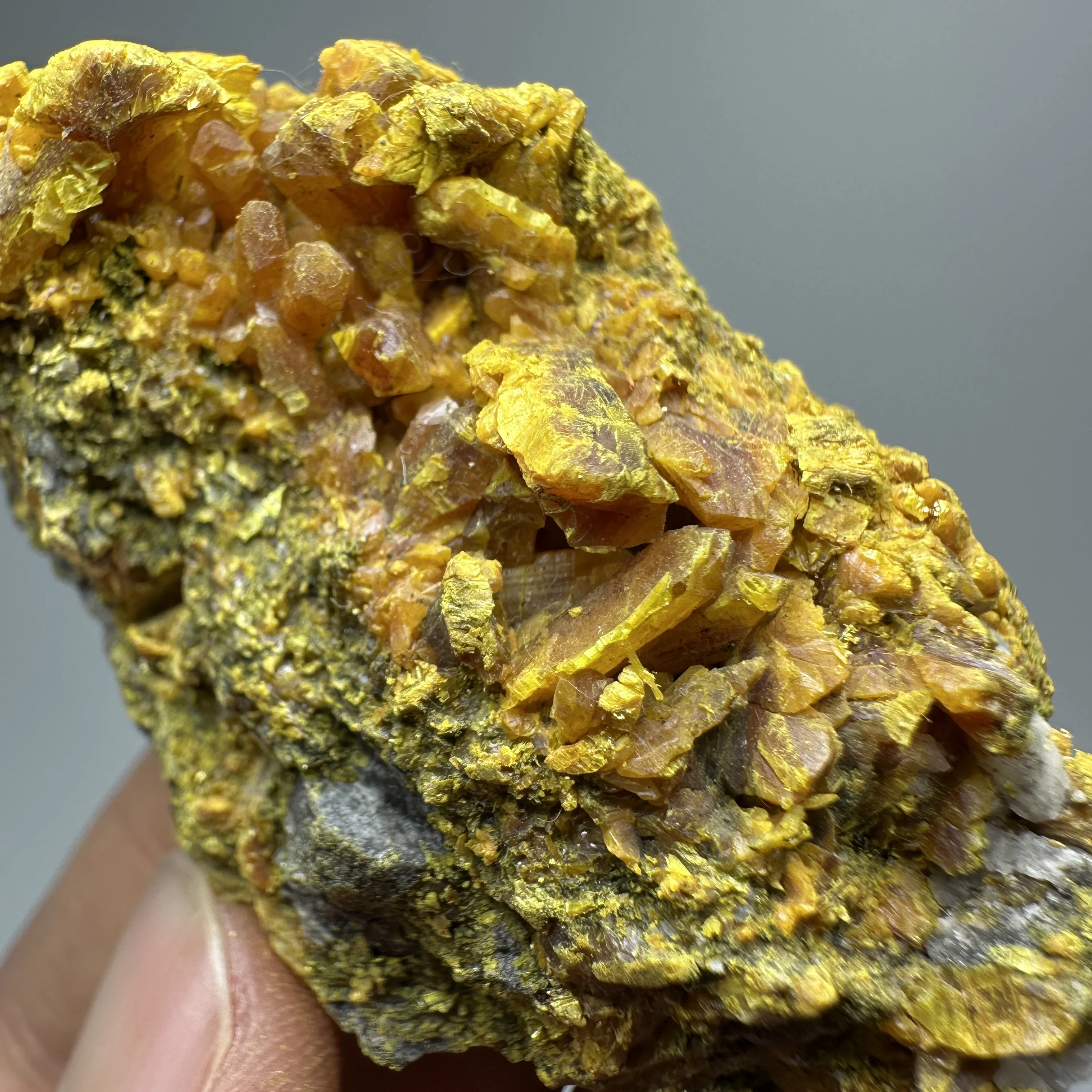 Natural Orpiment Crystal Cluster Specimen Raw Mineral Stone Healing Reiki Collection Home Decor