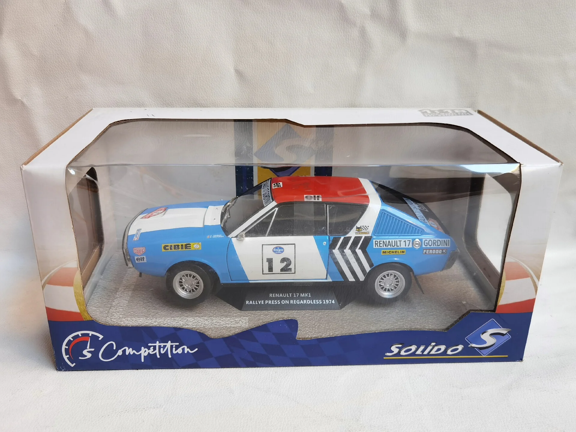 Diecast Solido 1/18…