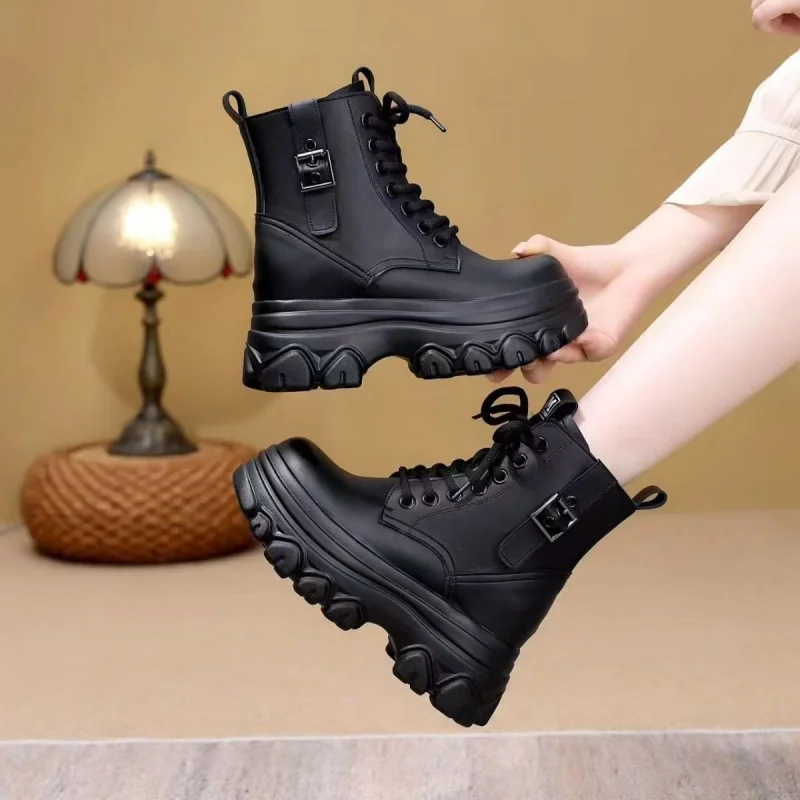 

【2025 Winter】Leather Boots Women Shearling Lined Platform Ankle Boots Height Increasing Warm Winter Shoes Non-Slip Comfort