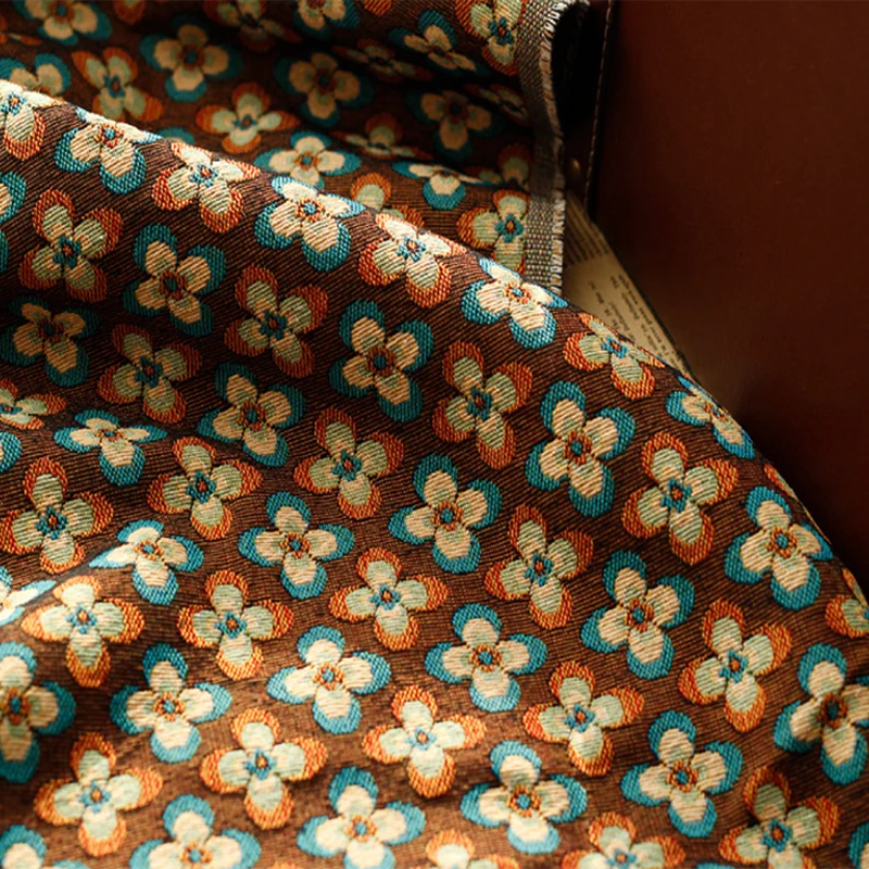 

Осенне-зимнее качество, плотная шерстяная ткань, окрашенная в пряжу, жаккардовая ткань, полиэстер-хлопок, цветочная дизайнерская ткань