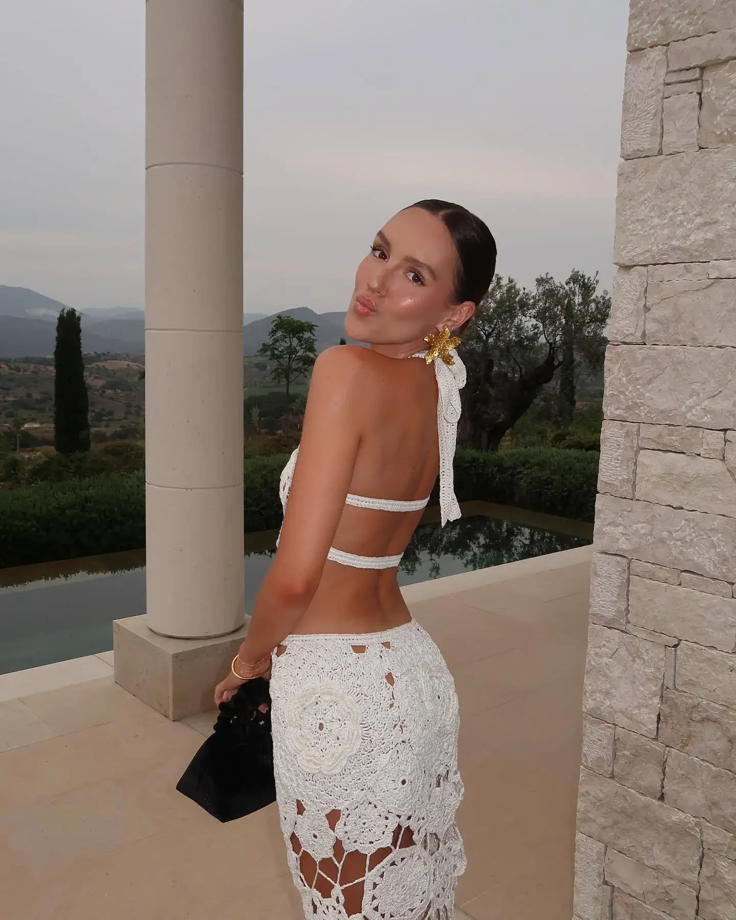 Fmxires Neues Häkel-Strand-Urlaubskleid für Damen, rückenfrei, Neckholder, hohl, tailliert, dünn, gestrickt, Arabesques, Mitternachtsfeier, Clubwear