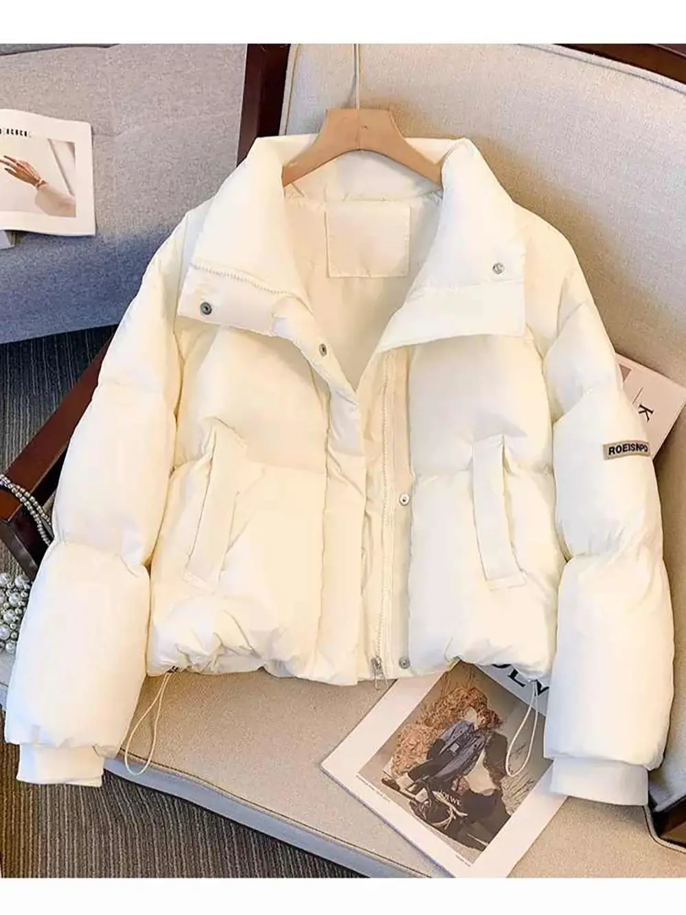 Winter Short Cotton Coats 2024 Casual Thick Warm Stand Collar Bread Cotton Jackets Solid Color Drawstring Quilted Jackets Parkas