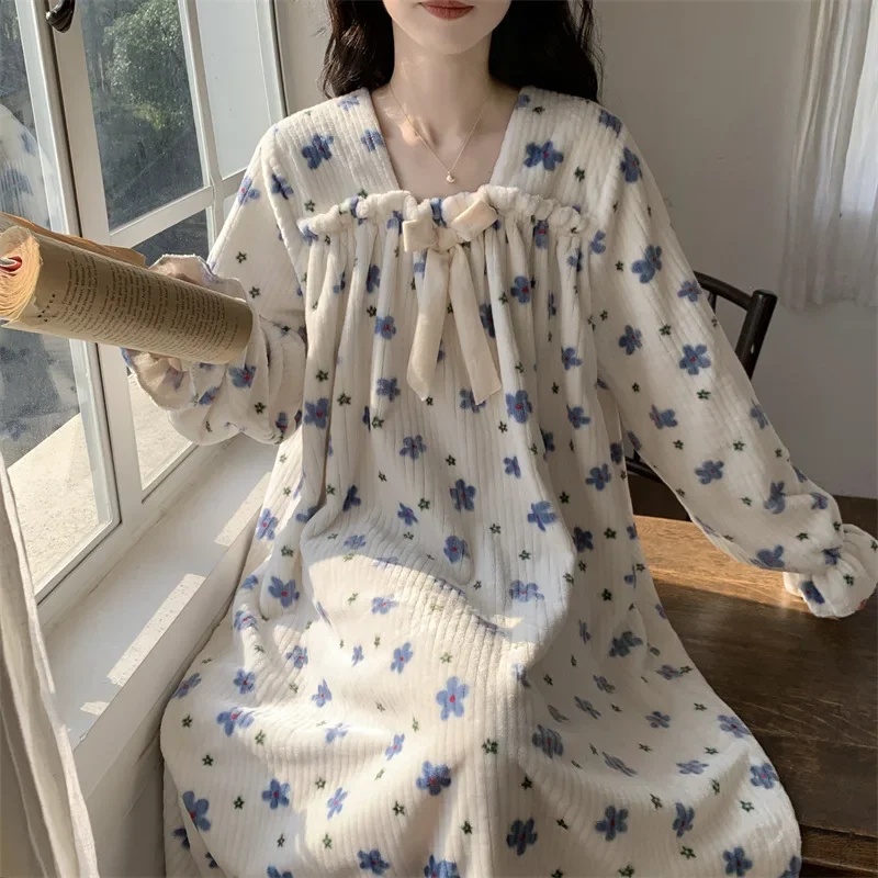 Thicken Coral Fleece Nightgown Printed Flannel Lounge Wear Female Long Nightdress Autumn Winter Loose Sexy Sleepwear Home Dress