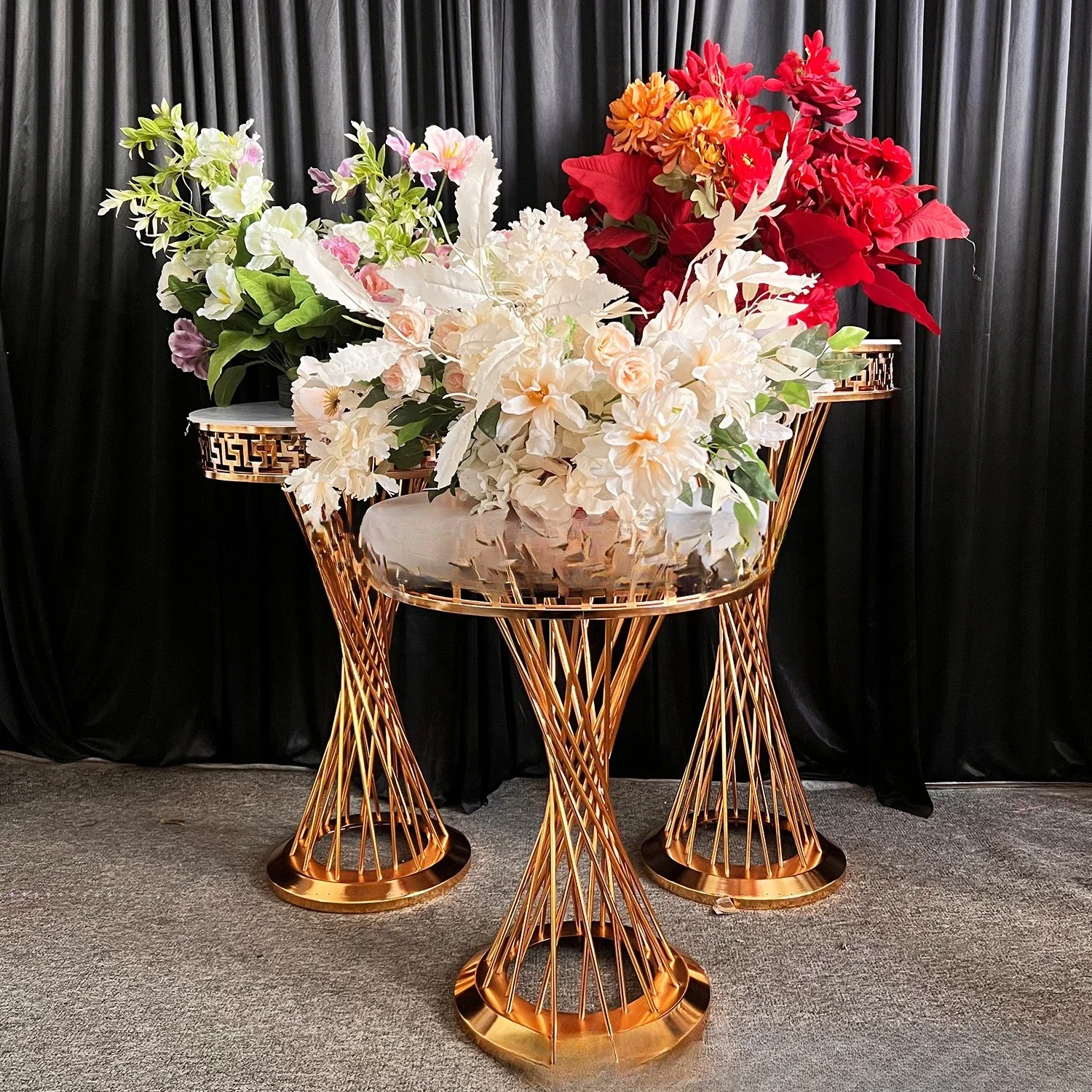 New dessert table wedding props road introduction gold iron home flower ware hotel props banquet hall beautiful ornaments