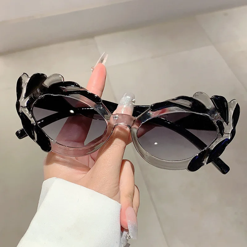 Y2K Neue Cat Eye Sonnenbrille mit kleinem Rahmen, vielseitige avantgardistische UV-beständige Sonnenbrille, unregelmäßige dekorative Brille