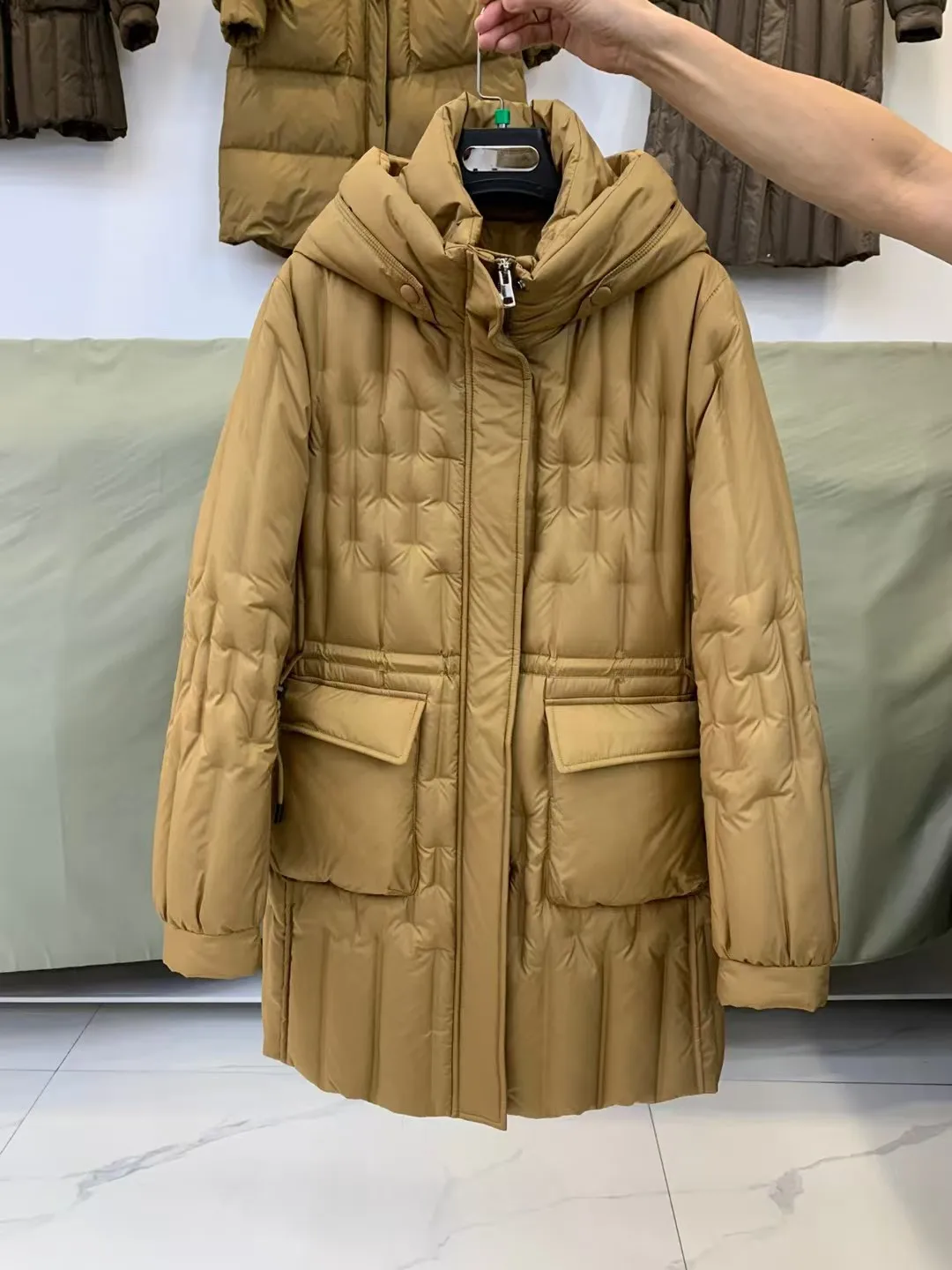 

Winter Women's 90% White Goose Down Jacket Casual Loose Female Down Coat Thicken Cold Resistant Mid Long Hooded Overcoat