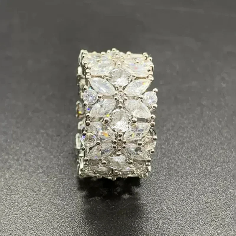 Huitan luksusowe wykwintne szerokie pierścionki dla kobiet moda musujące pierścionki z cyrkonią sześcienną atrakcyjne Charms biżuteria zaręczynowa — zdjęcie 6