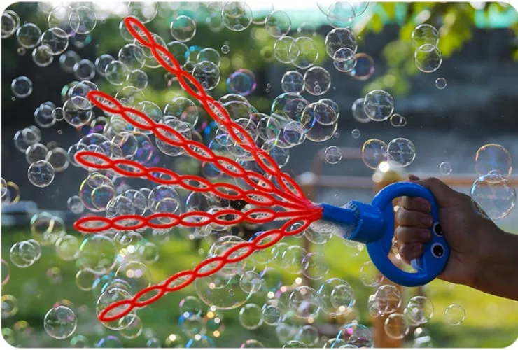 Bubble toy children's fully manual bubble blowing stick device