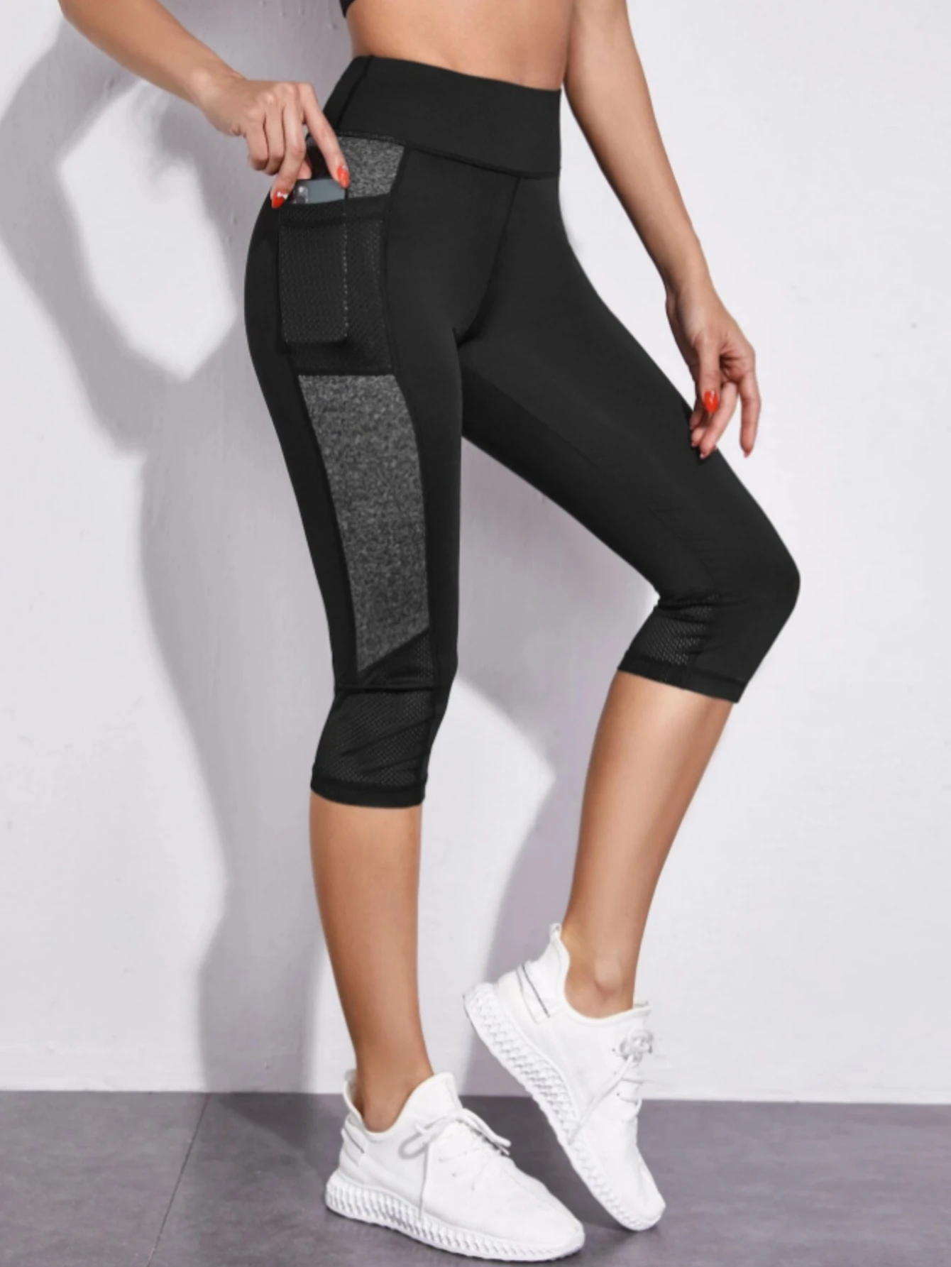 Pocket color-blocked daily solid color slim leggings, suitable for various occasions such as outdoor, running and partying