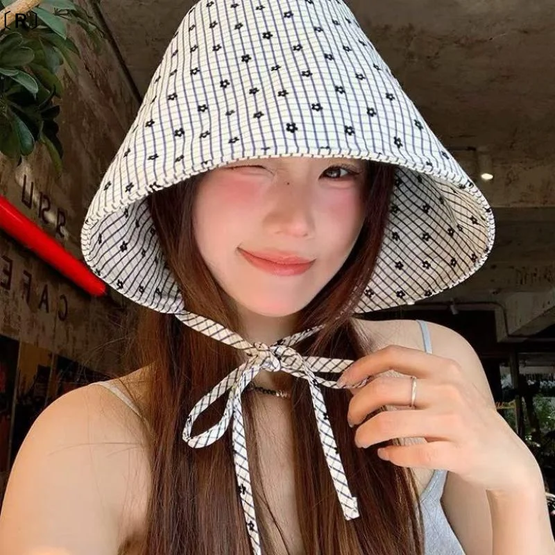 〔R〕Large Brim Foldable Bucket Hats With String For Women Korean Striped Female Panama Bob Outdoor Beach Fishermen Hat