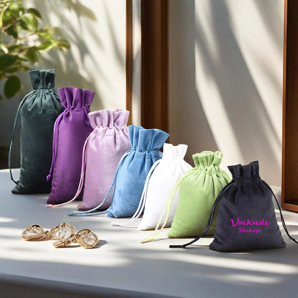 

Luxury Packing Ribbon Drawstring Velvet Pouch Custom Logo Sachet Gift Bag For Jewelry Wedding Candy Bags Birthday Party Decor