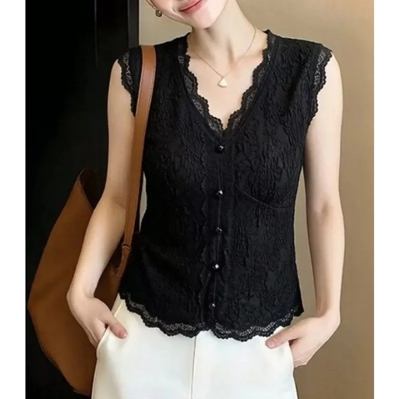 Lace V-neck Sling Vest Summer 2026 New Temperament Foreign Style Sleeveless Shirt Slim-fitting Age-reducing Bottoming Shirt