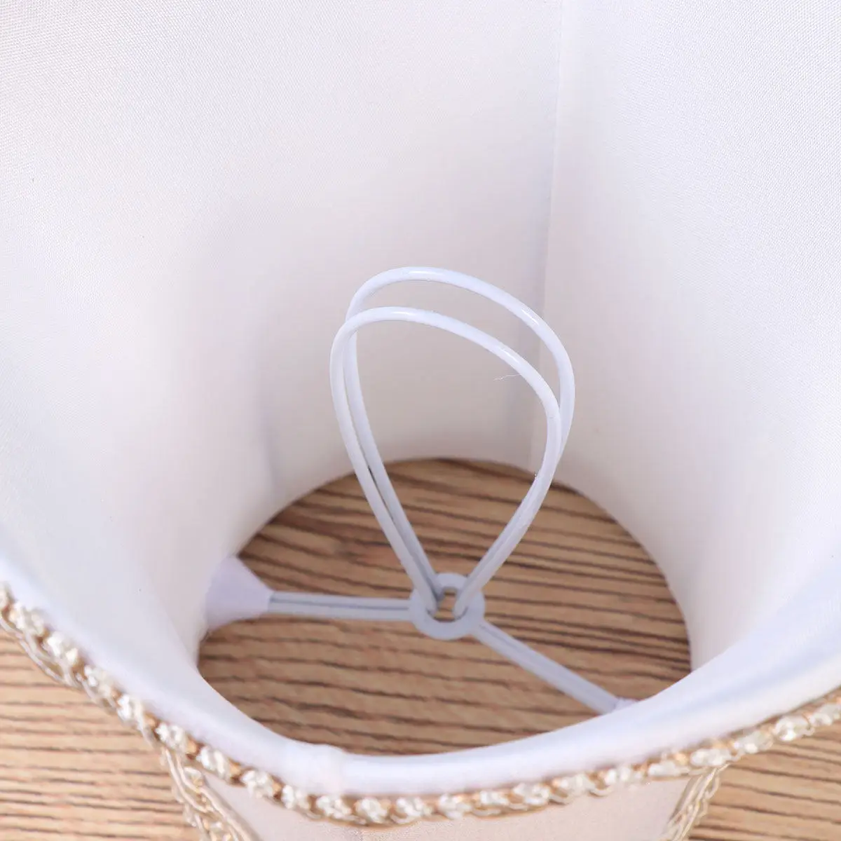 

3Pcs Hanging Light Lamp Shades Fabric Chandelier Lampshade Kit Floral Cloth Modern Clip on Lampshade for Chandelier Table