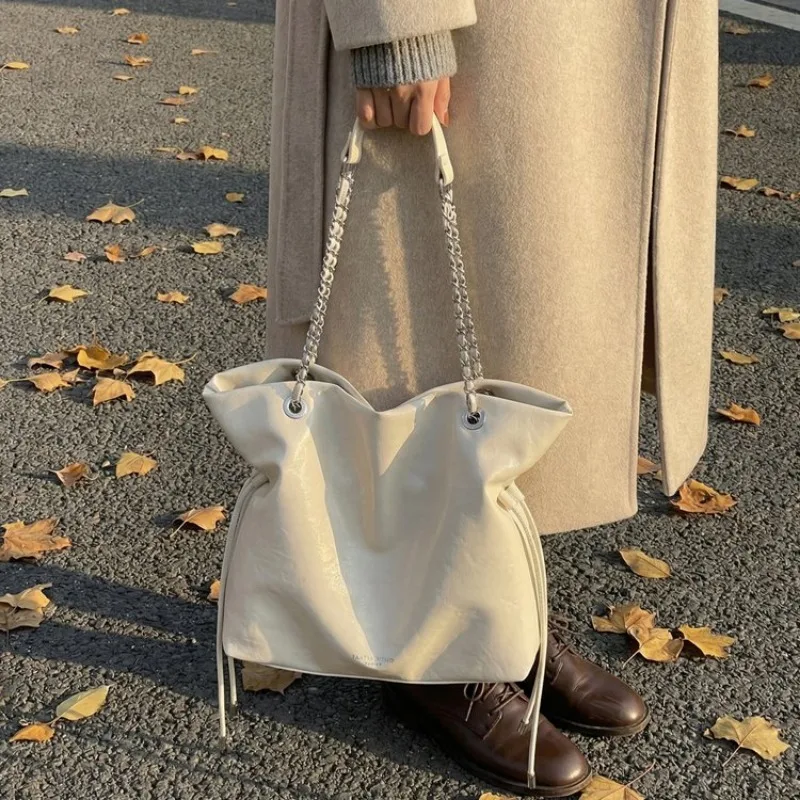 

Classic Solid Leather Hand Bag Luxury Paris Trendy Vintage Design Casual Crossbody Tote Bag Elegant All Occasion Ladies Daily