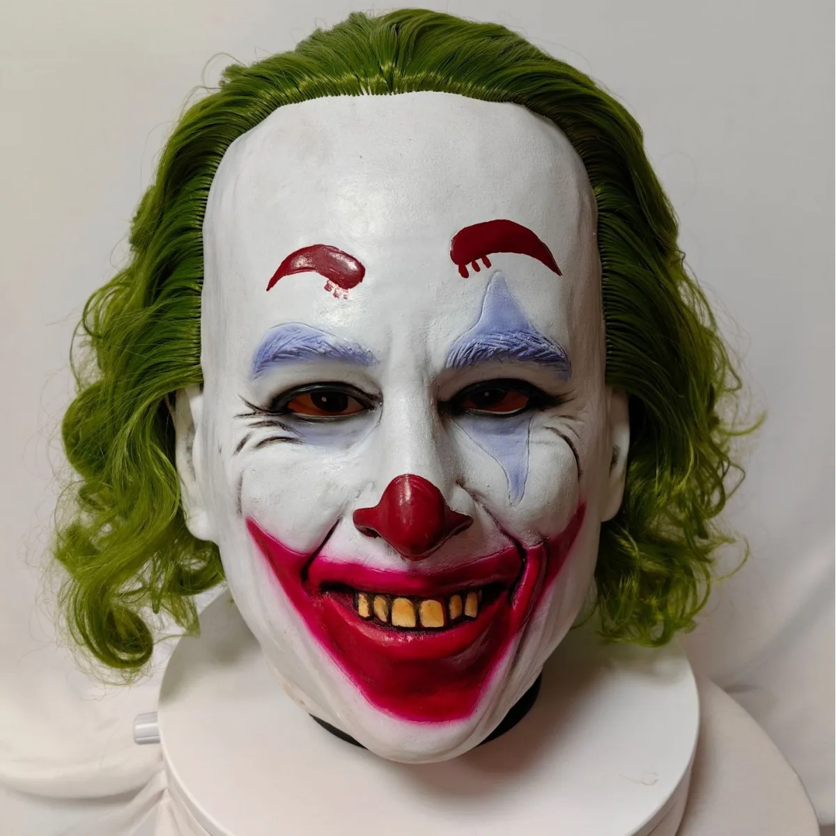 Máscara de Cosplay de payaso Joker para hombres y mujeres, máscara de terror de látex, Divertida máscara de Joker con peluca verde, fiesta de Halloween, Carnaval