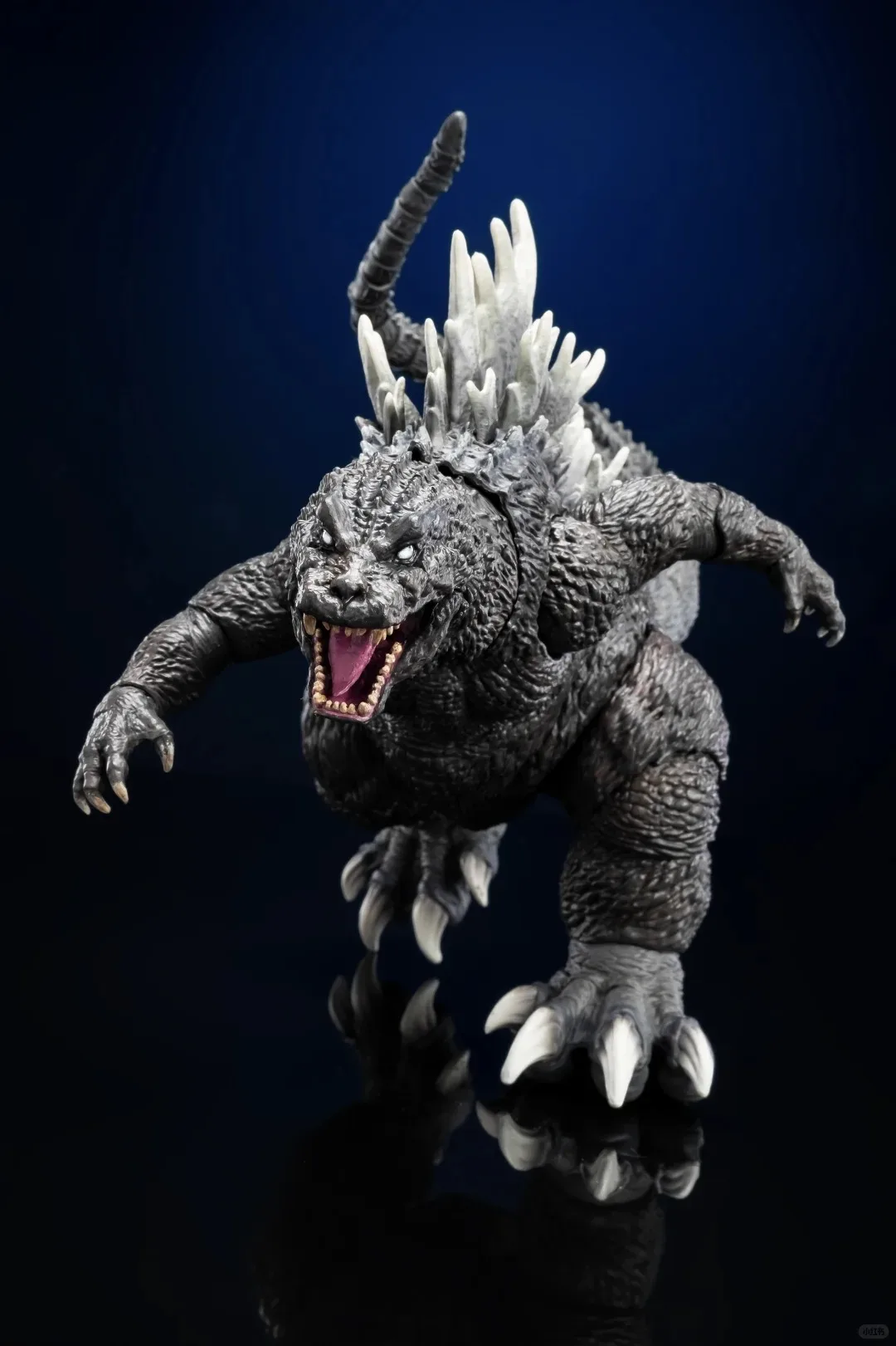 Nieuwe echte Hiya prachtige Basic Monster-aanvallen White Eyed God Zilla