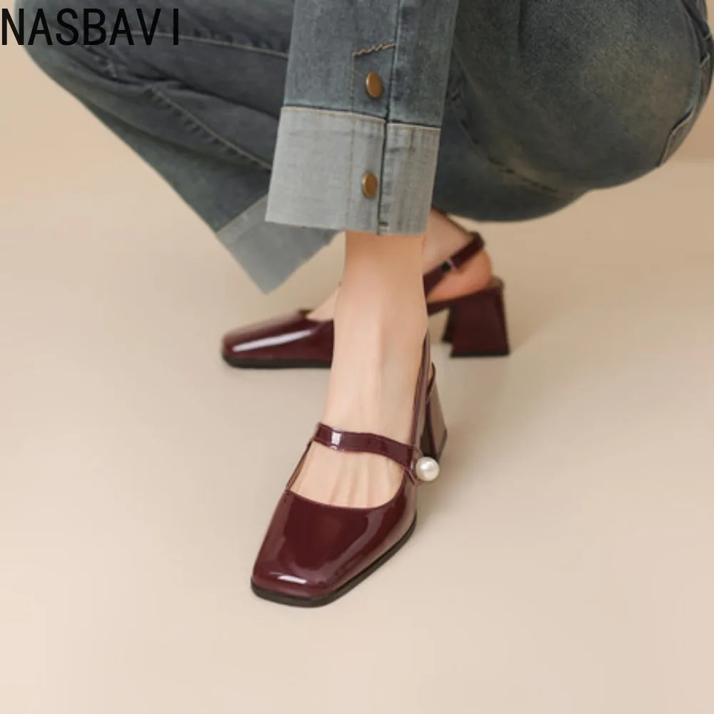 NASBAVI أزياء النساء مضخات Slingback الصنادل ساحة تو براءات الاختراع والجلود كتلة عالية الكعب ماري جين أحذية السيدات الذهب والفضة