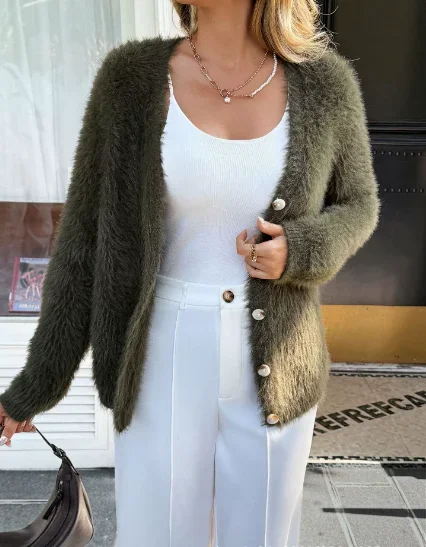 Women Cardigan Autumn and Winter New Fashion Style Temperament Casual Commuting Cardigan Plush Sweater Women's Clothing