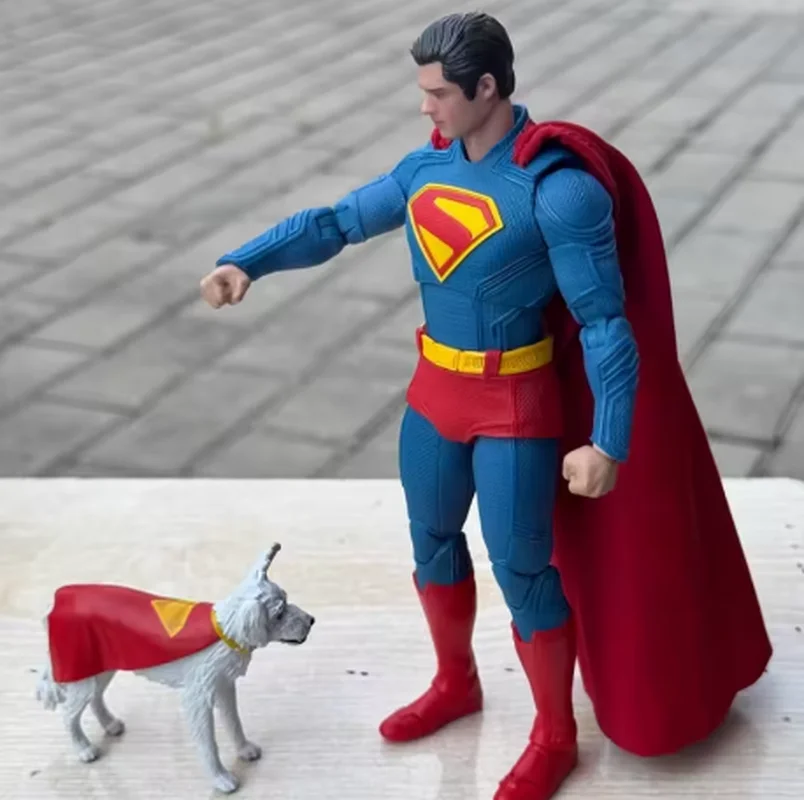 

Fondjoy Superman 2025 Action Figure DC Hero Movable Doll Clark Kent Kal-El Collectible Ornament for Fans And Model Gifts