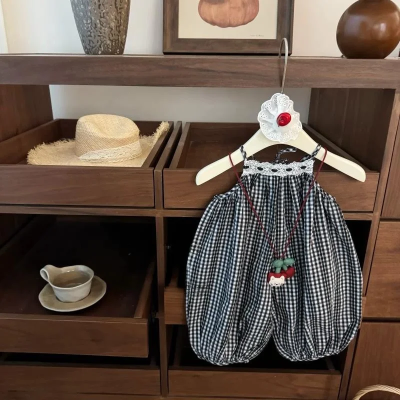 

Летний модный кружевной клетчатый комбинезон для девочек, новинка 2023 года, повседневные широкие брюки для малышей с высокой талией, орты из другого материала