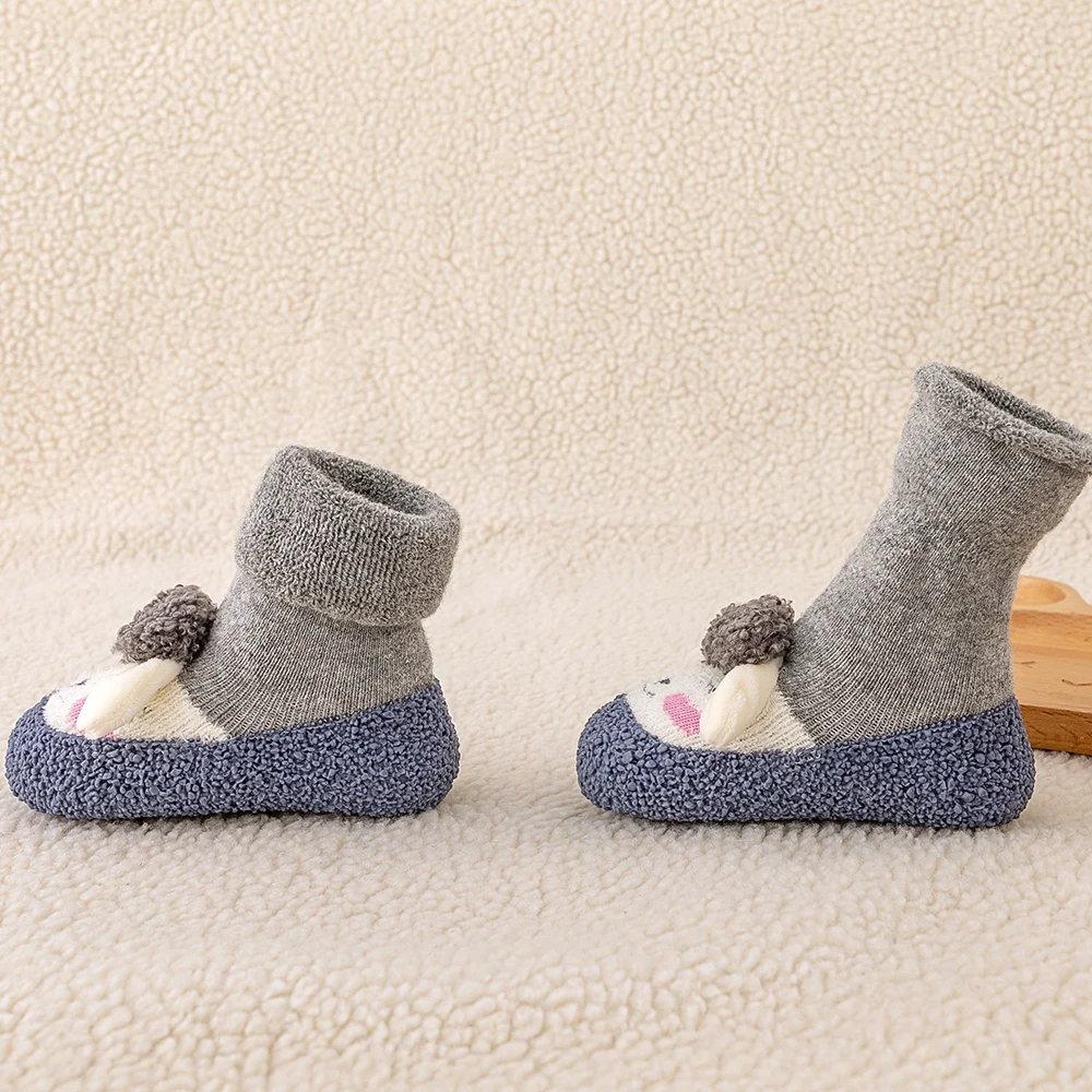 الجوارب الحرارية الثلوج الطفل ، طفل صغير ، والأطفال ، خفيفة الوزن ، الدافئة ، رشاقته ، أحذية جورب ، عدم الانزلاق ، مصباح لطيف ، المشي الأولى ، أحذية رياضية الشتاء ، جديد