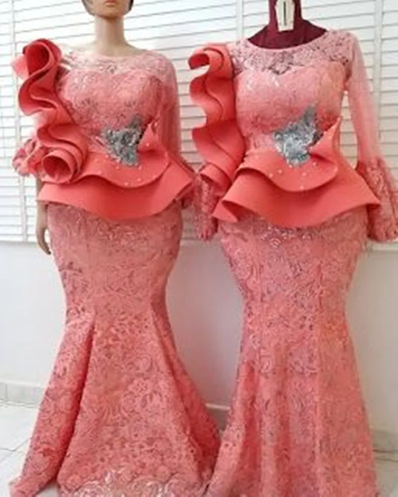 Coral Lace Stain Mother of The Birde Dresses with Long Sleeve 2023 Ruffles African Aso Ebi Plus Size Mother Occasion Gown