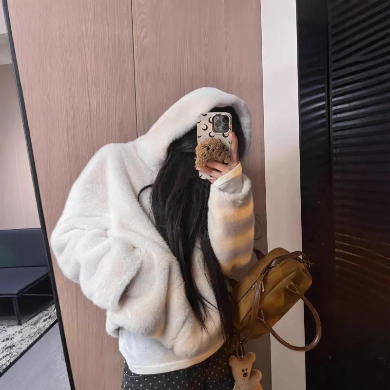 Women Faux Fur Hooded Coat Short Zip Up Furry Jacket 2026 Autumn Winter Thick Warm Loose Ladies Fuzzy Outerwear Fake Fur Hoodie