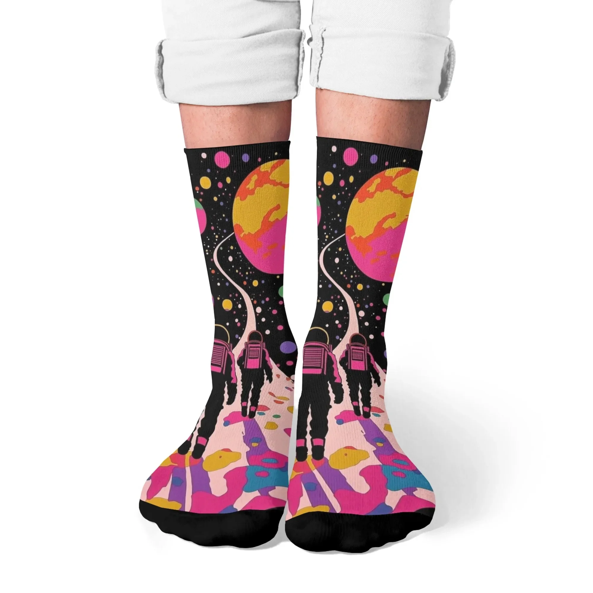 جوارب فنية ريترو الخيال العلمي - طاقم رائد الفضاء النابضة بالحياة بين النجوم وطباعة رائد الفضاء للفن - عشاق الفضاء العقل