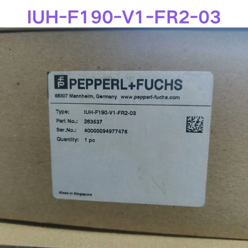 New   IUH-F190-V1-FR2-03 high-frequency read-write head   Fast Shipping