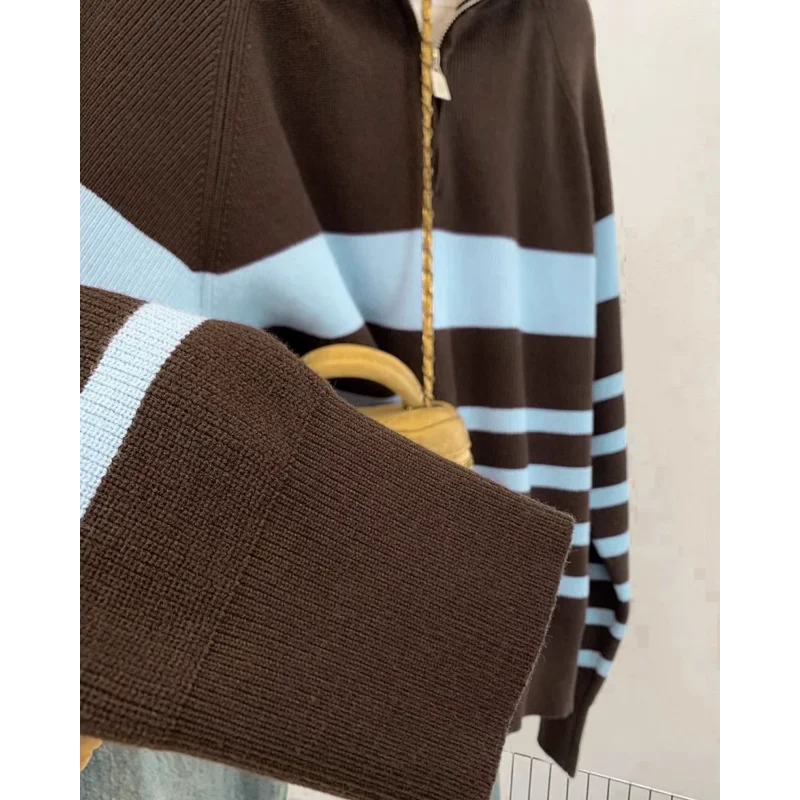 Damski sweter z paskami, zapinany na pół-zamek, jesienno-zimowy, nowy styl, luźny krój, odzież wierzchnia, dzianinowy top.
