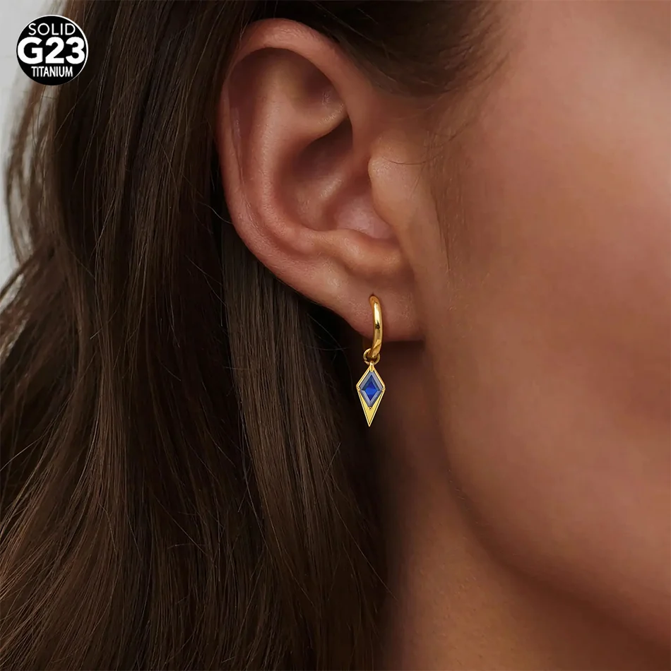 Pendientes de aro con colgante de circonita azul geométrica de titanio para mujer, joyería para el cuerpo, Helix Daith Tragus, Piercing, 1 ud.