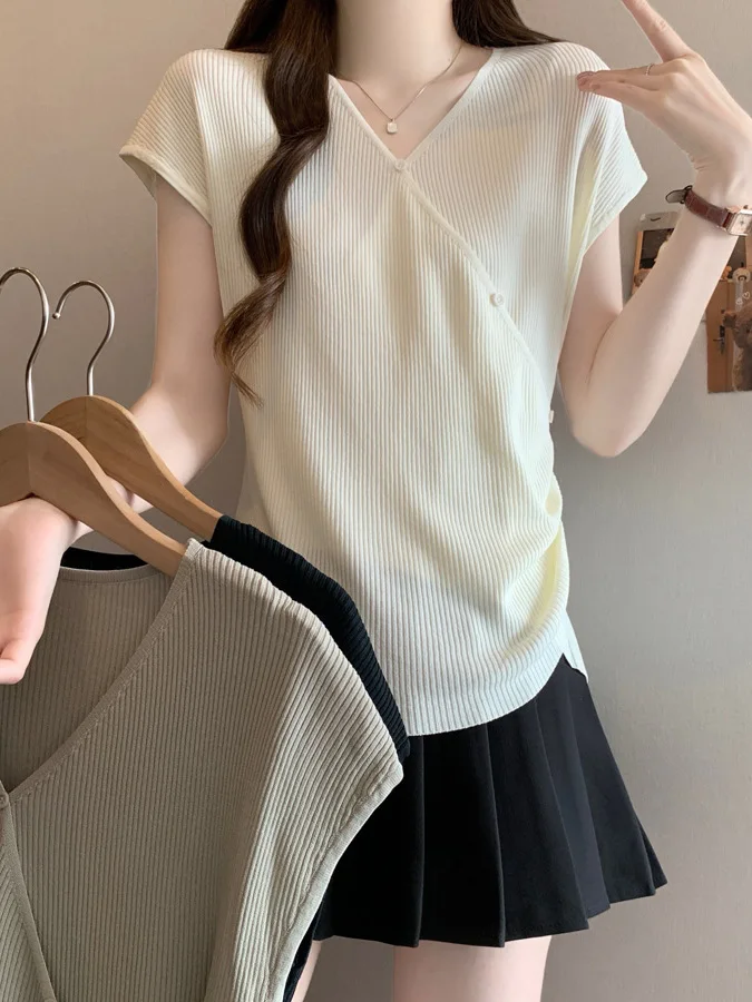 

Chic plus Size Women's Knitwear V-Neck Slimming Short Sleeve T-Shirt Versatile Summer Top Korean Style Loose Fit Commute Wear
