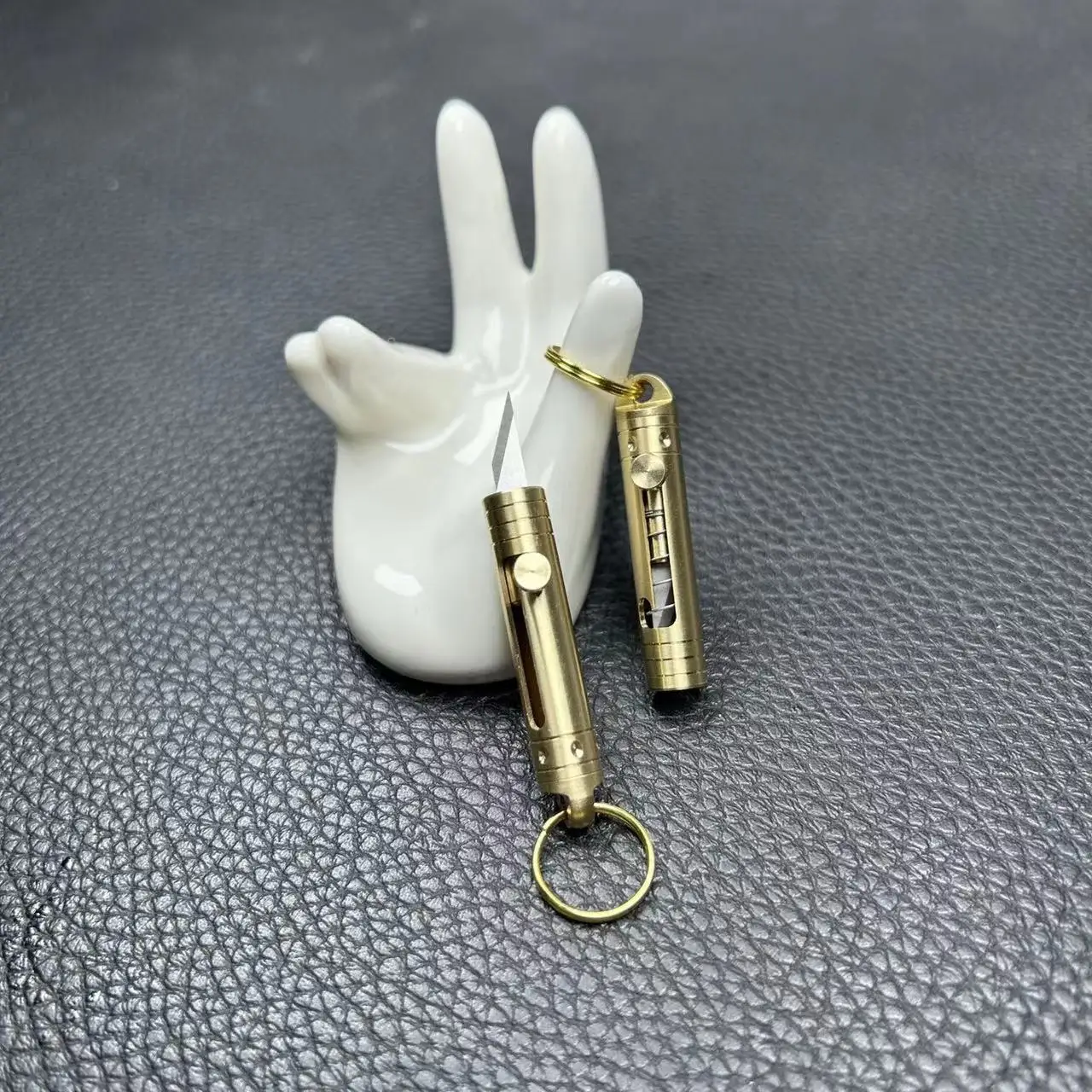 Mini Brass Retractable Knife Gift Pocket Knife Dismantling Express Tool Push-pull Automatic Key Chain Pendant Paper Cutter