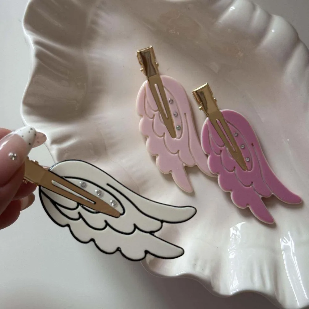 Cute Cartoon Pink Fashin Wing Hair Clips for Women Fun Cartoon Seamless Side Bangs Clips Dopamine Makeup Fringe Hair Accessories