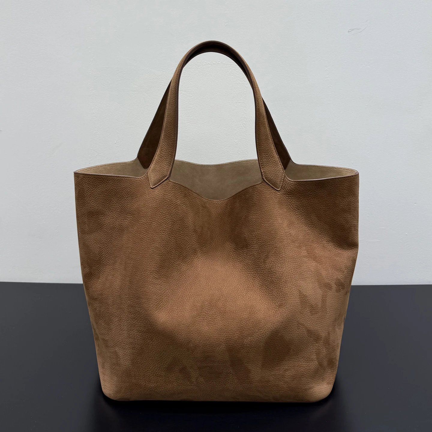 

Большая сумка из натуральной кожи, винтажная замшевая сумка из нубука, шелковистая кожа, минималистичная стильная сумка, женская сумка, сумка для покупок