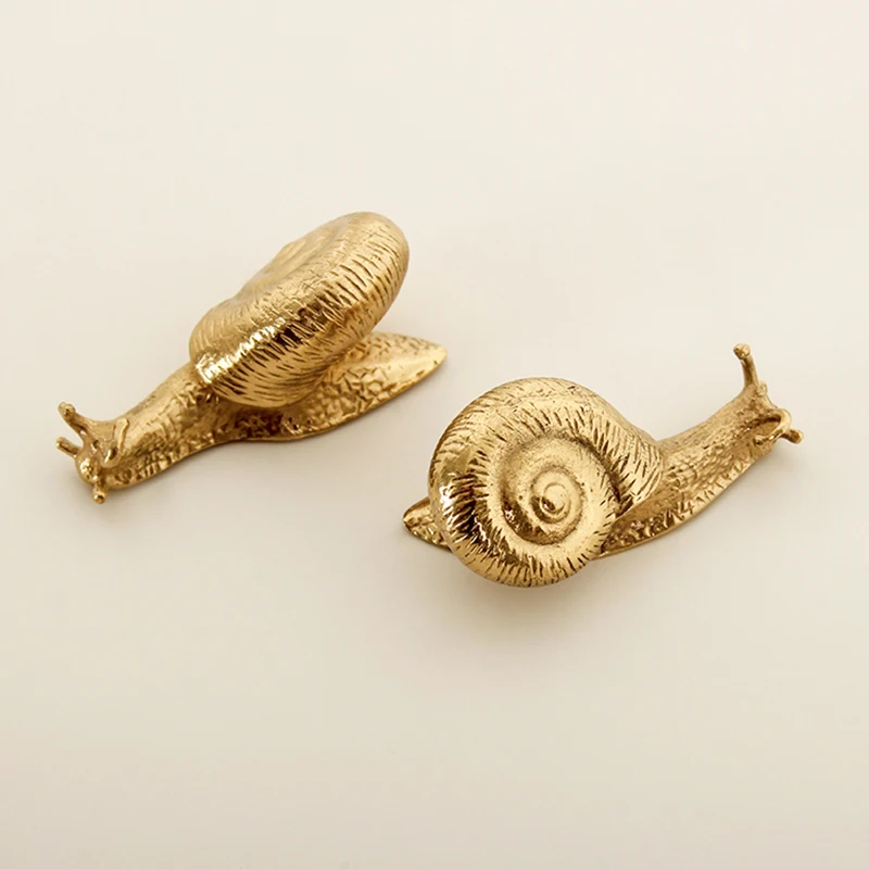 

8PCS Solid Brass Snail Design Furniture Pulls Handles Drawer Knobs Cupboard Wardrobe Closet Dresser Cabinet Pulls Decorations