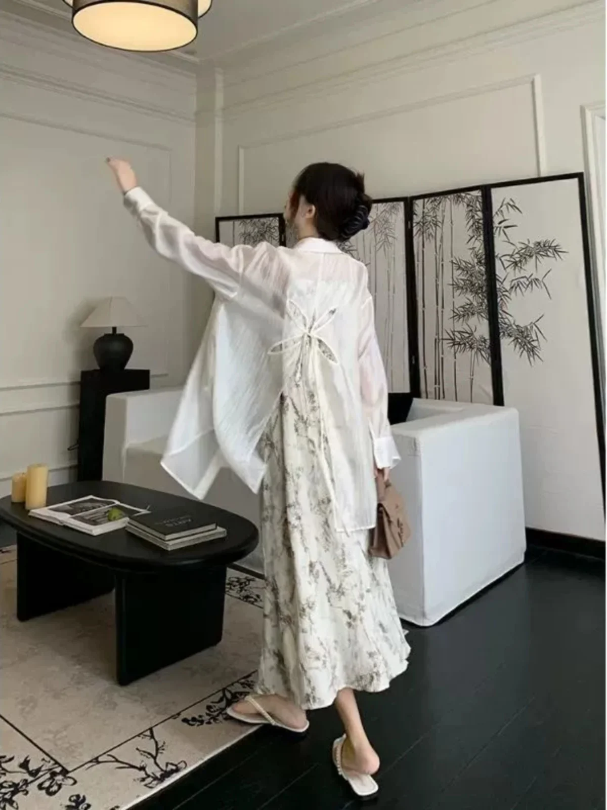 Bow Hollow Sun Protection Clothes 2024 New Summer Women's White Chiffon Shirt Elegant Fashionable Light Thin Cardigan Fairy Coat