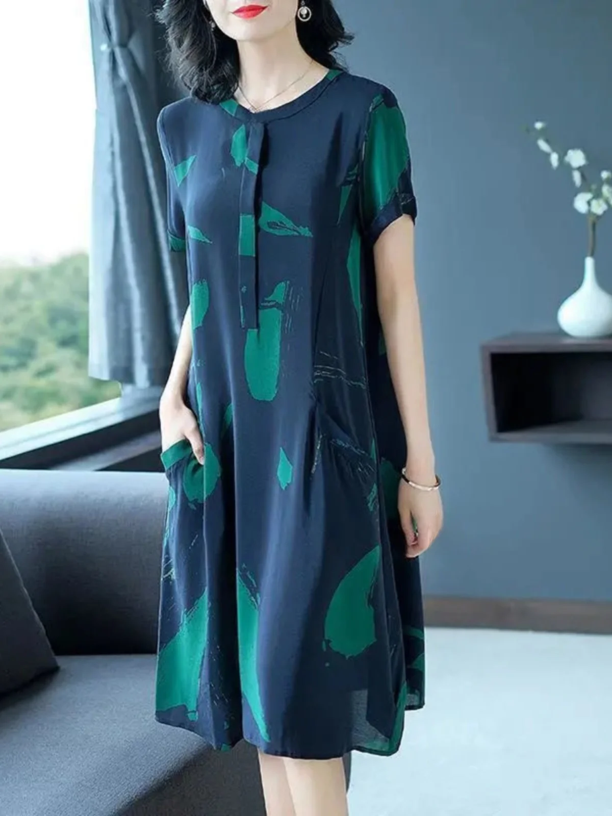 

Летняя женская юбка больших размеров в корейском стиле, свободного кроя, из полиэстера, А-силуэт, с круглым вырезом, укороченная, для похудения